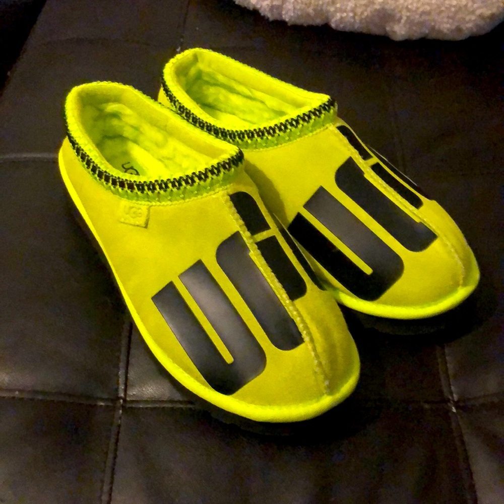 Ugh Tasman Slippers